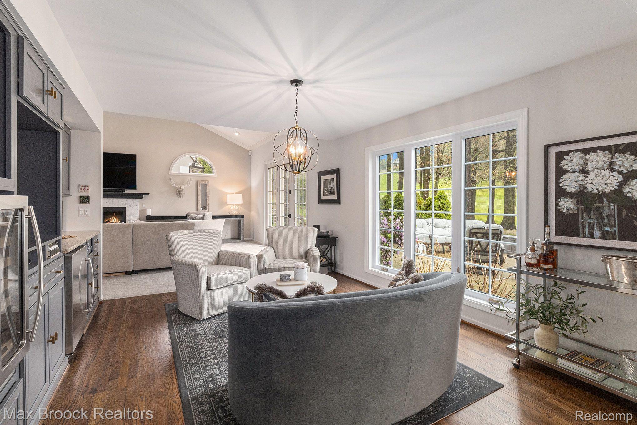 5406 BRISTOL PARKE Drive