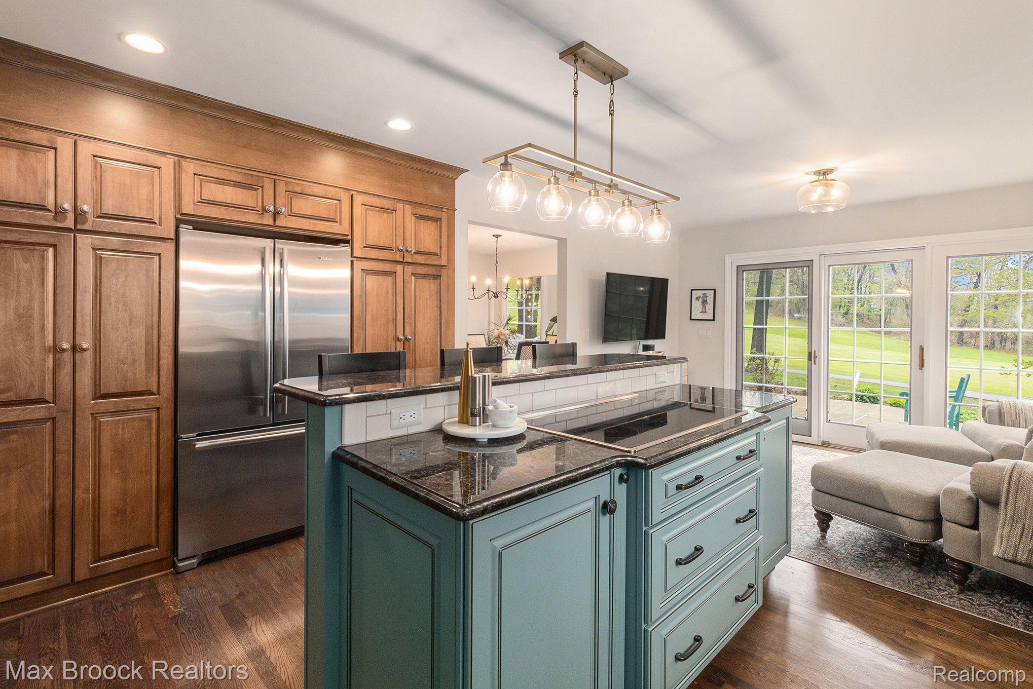 5406 BRISTOL PARKE Drive