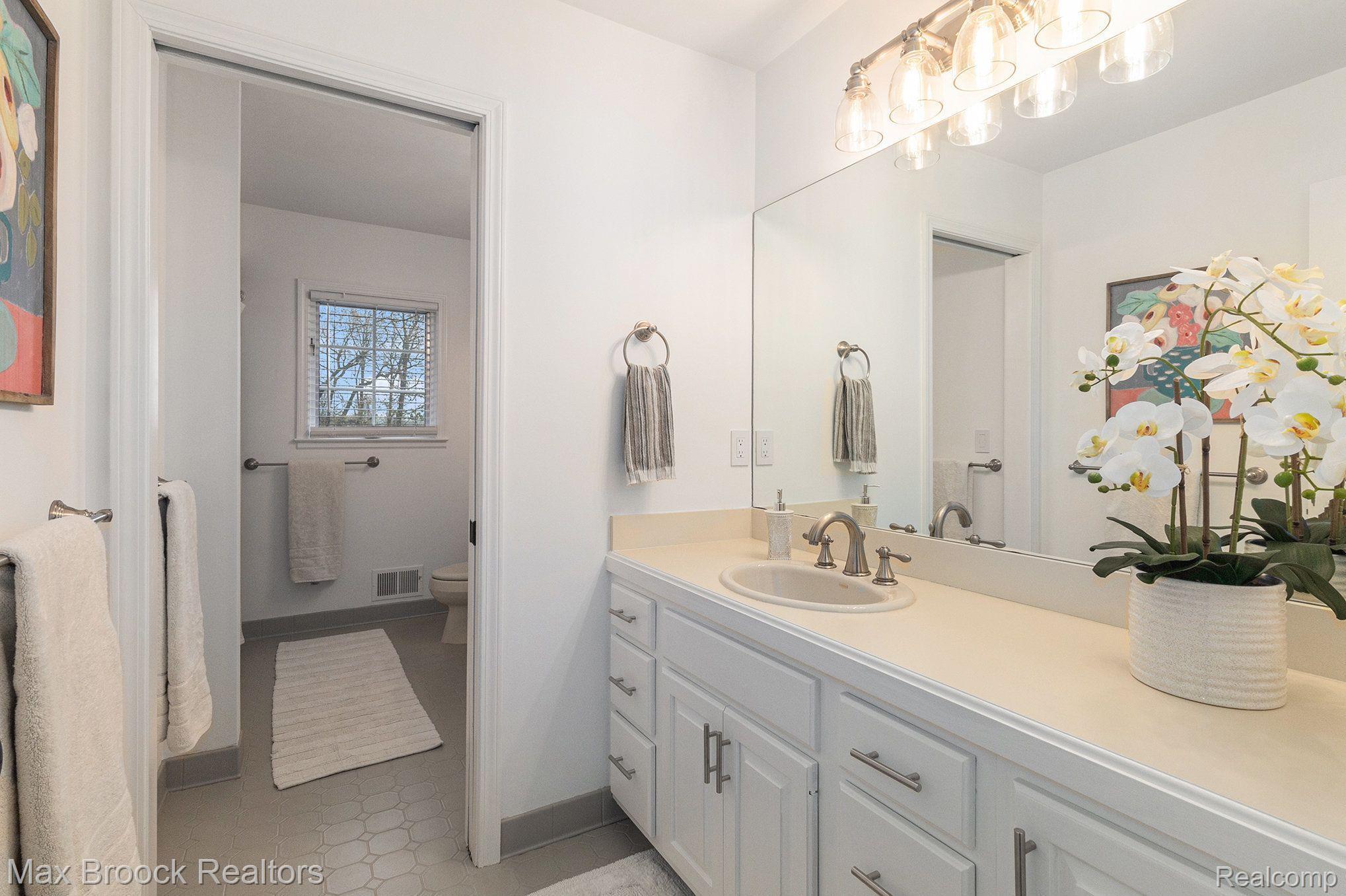 5406 BRISTOL PARKE Drive