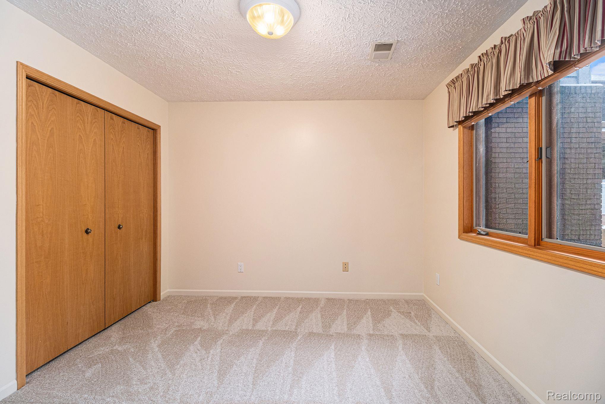 4946 Scenic Pines Court