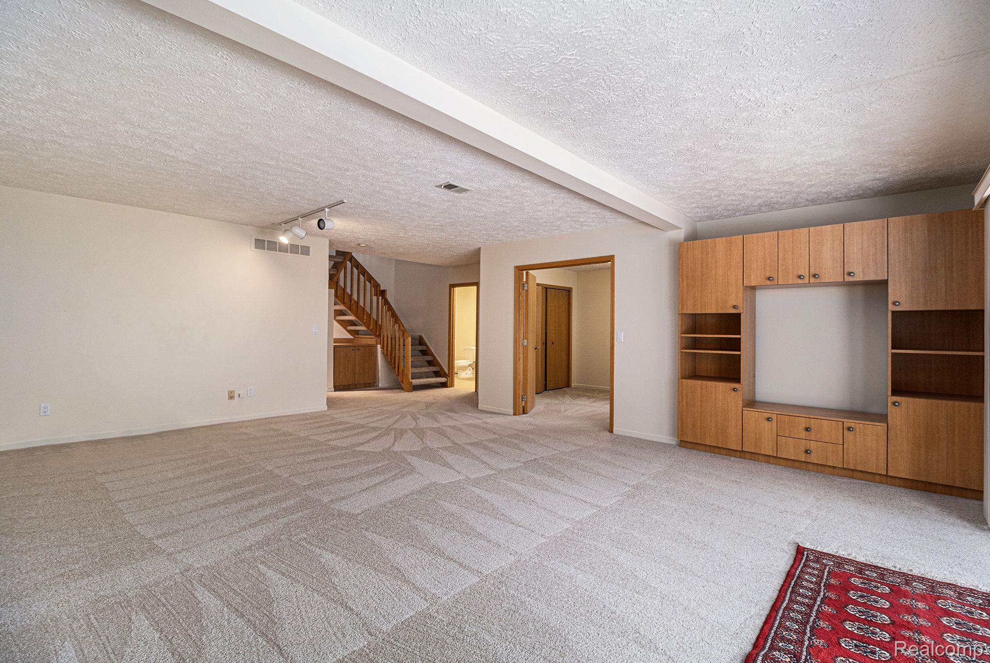 4946 Scenic Pines Court
