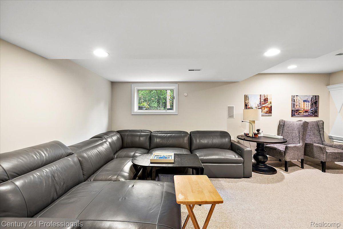 4735 OAKHURST RIDGE Road