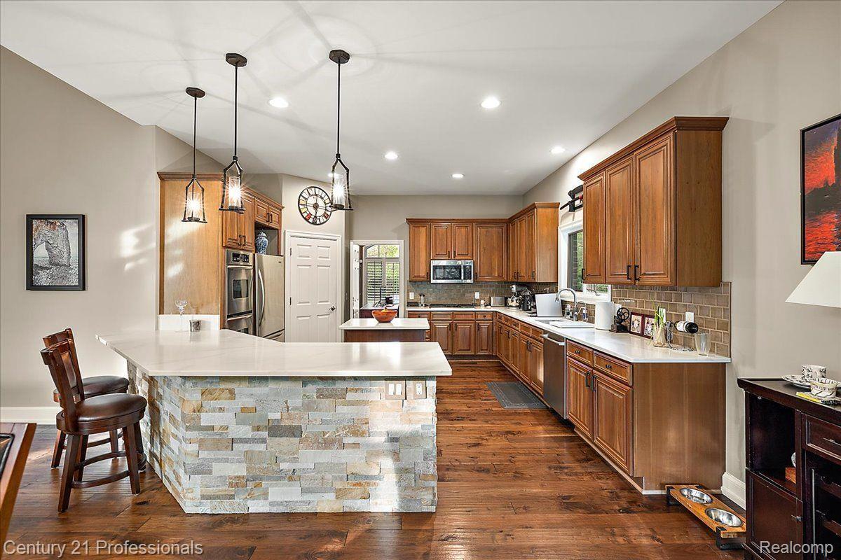 4735 OAKHURST RIDGE Road