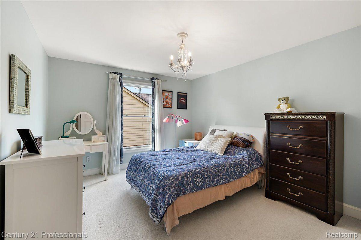 4735 OAKHURST RIDGE Road