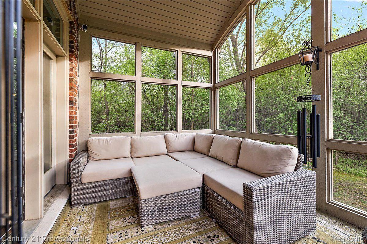 4735 OAKHURST RIDGE Road