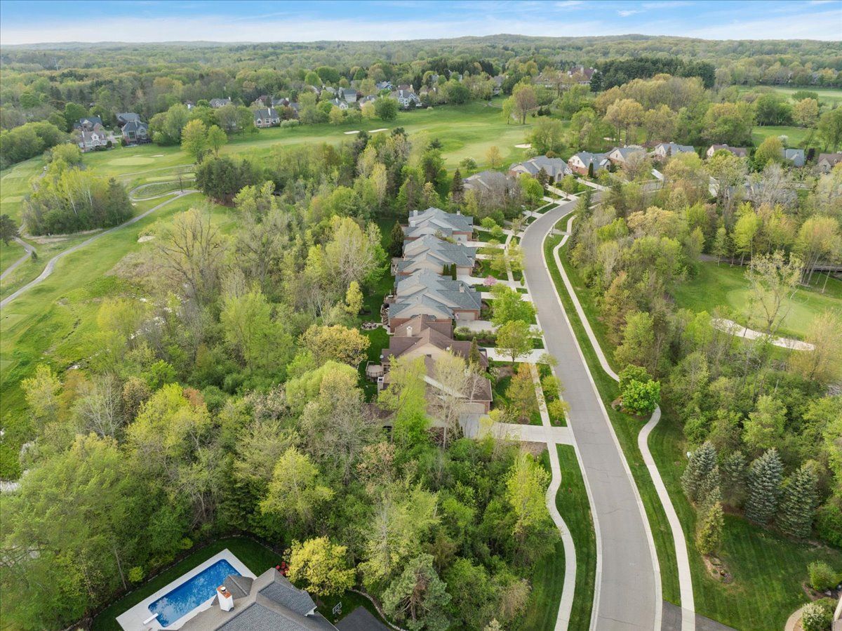 4735 OAKHURST RIDGE Road