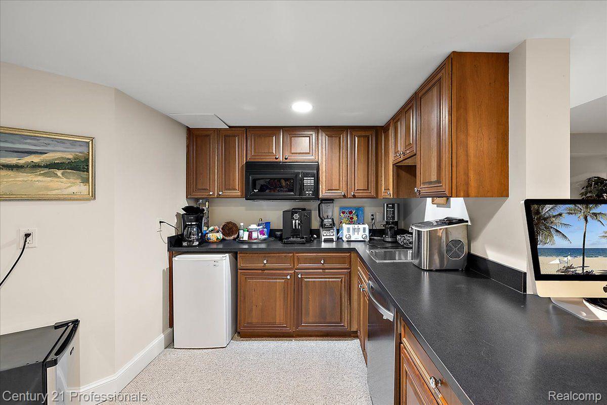 4735 OAKHURST RIDGE Road