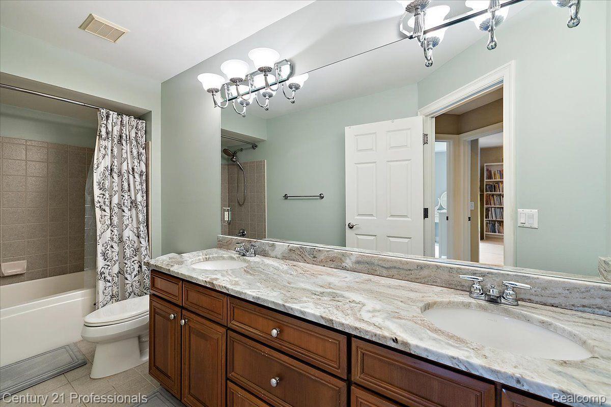 4735 OAKHURST RIDGE Road