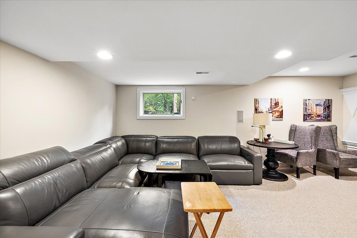 4735 OAKHURST RIDGE Road