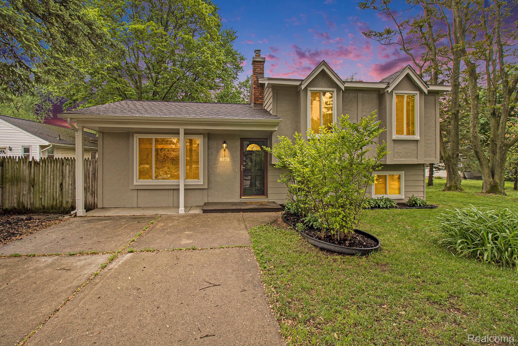 9175 Maplewood Drive