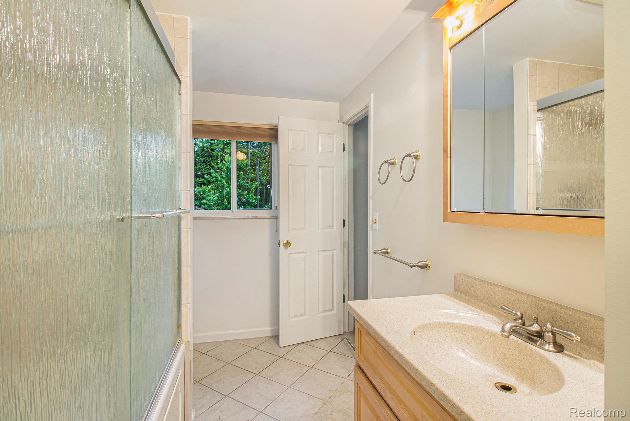 9175 Maplewood Drive