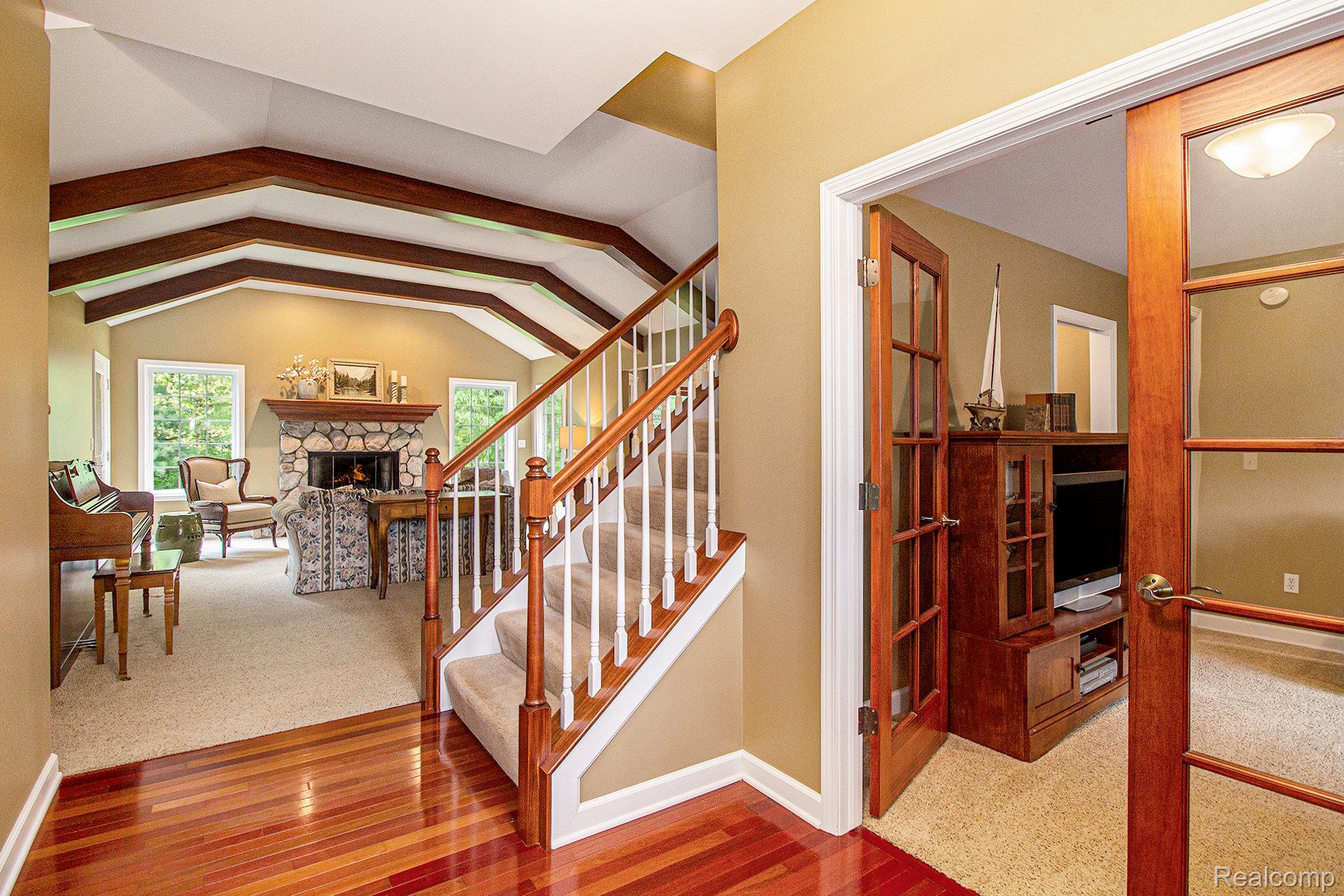 10355 Deer Ridge Trail
