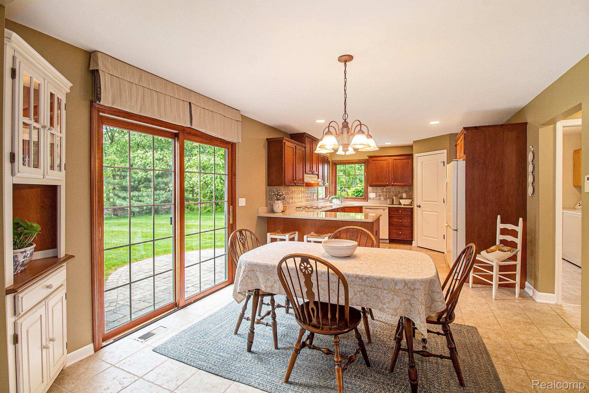 10355 Deer Ridge Trail
