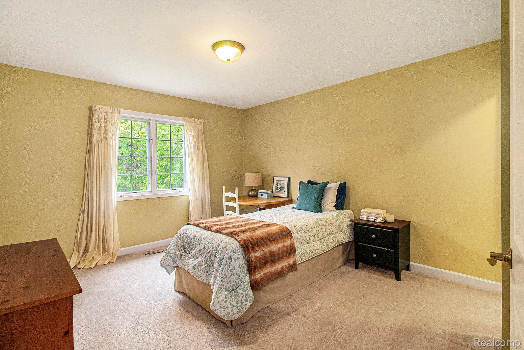 10355 Deer Ridge Trail