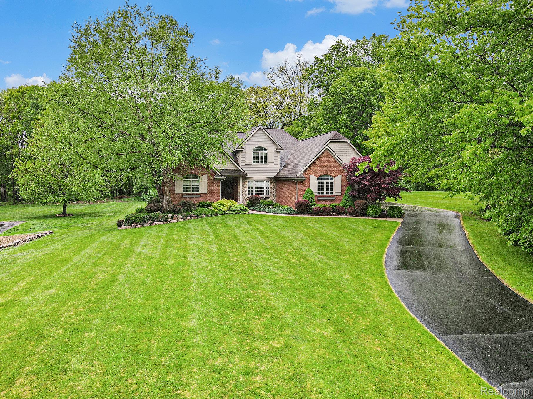 10355 Deer Ridge Trail