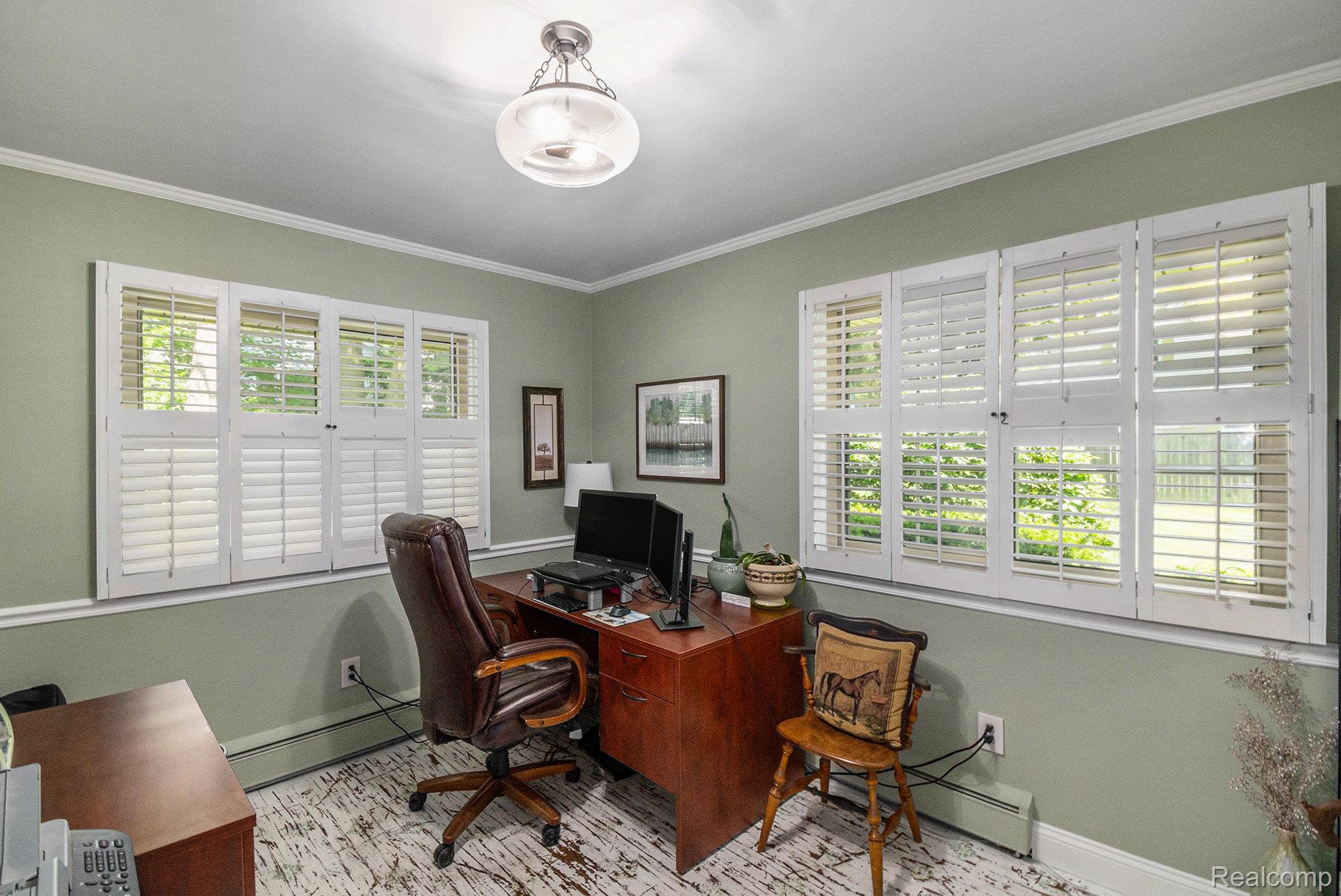 6062 Middle Lake Road