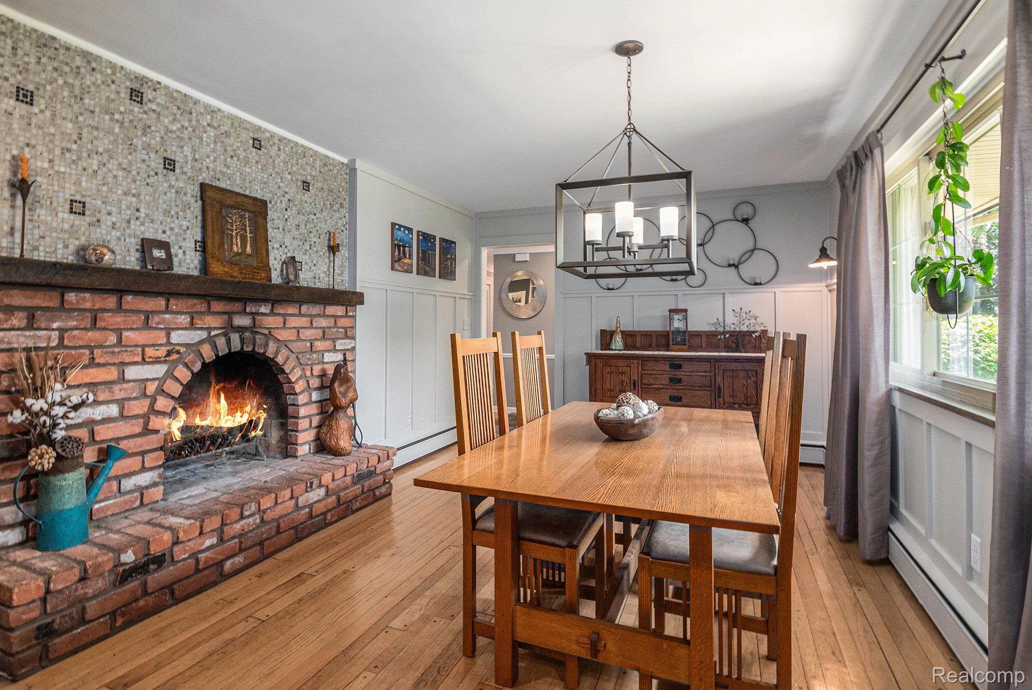 6062 Middle Lake Road