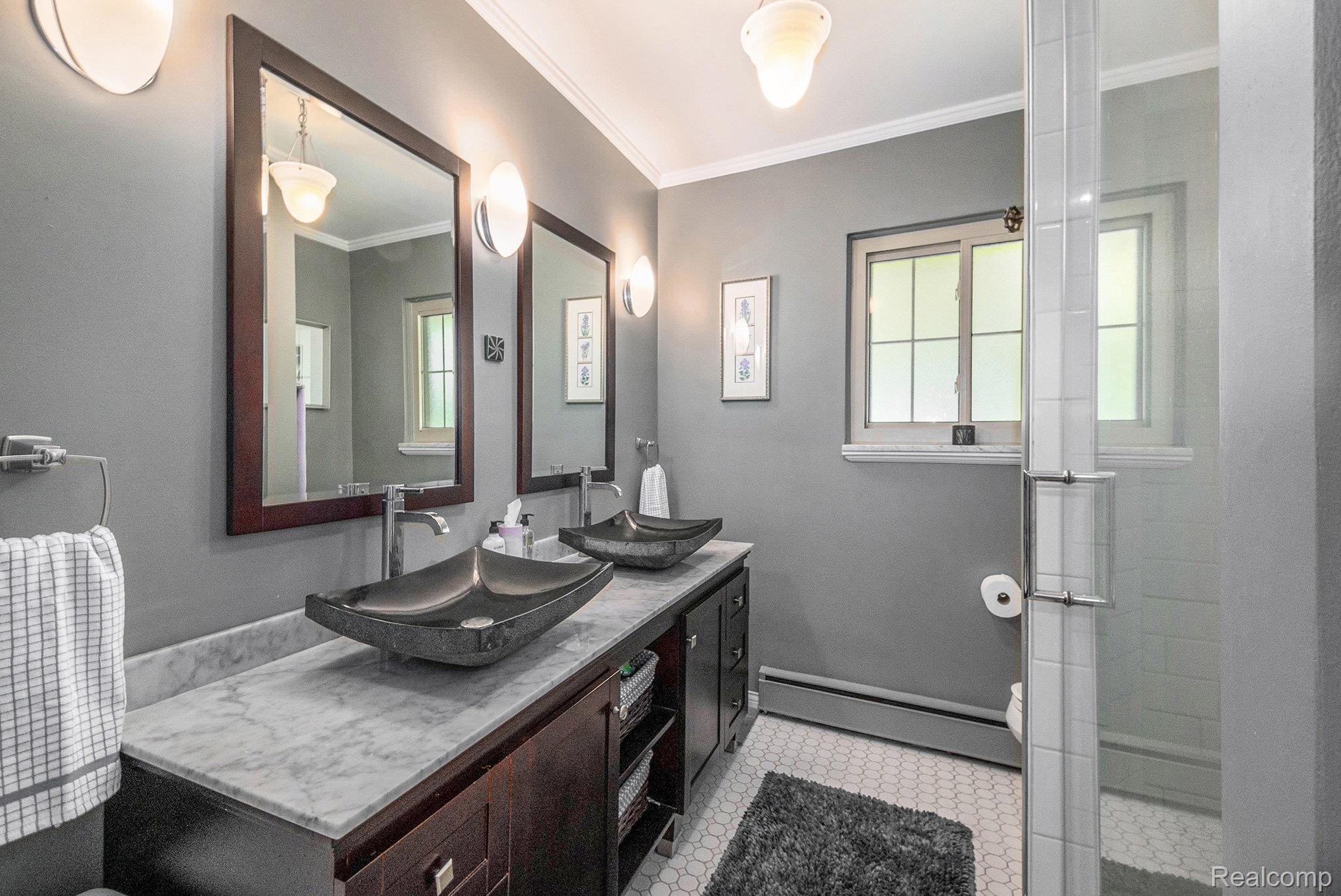 6062 Middle Lake Road