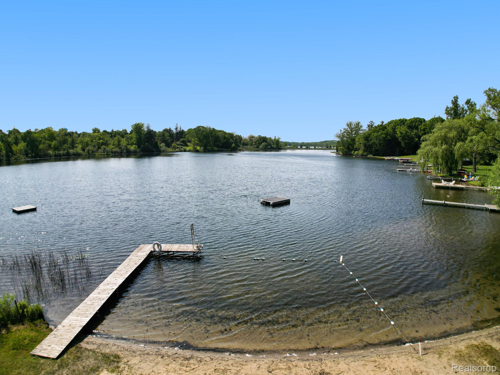 6062 Middle Lake Road