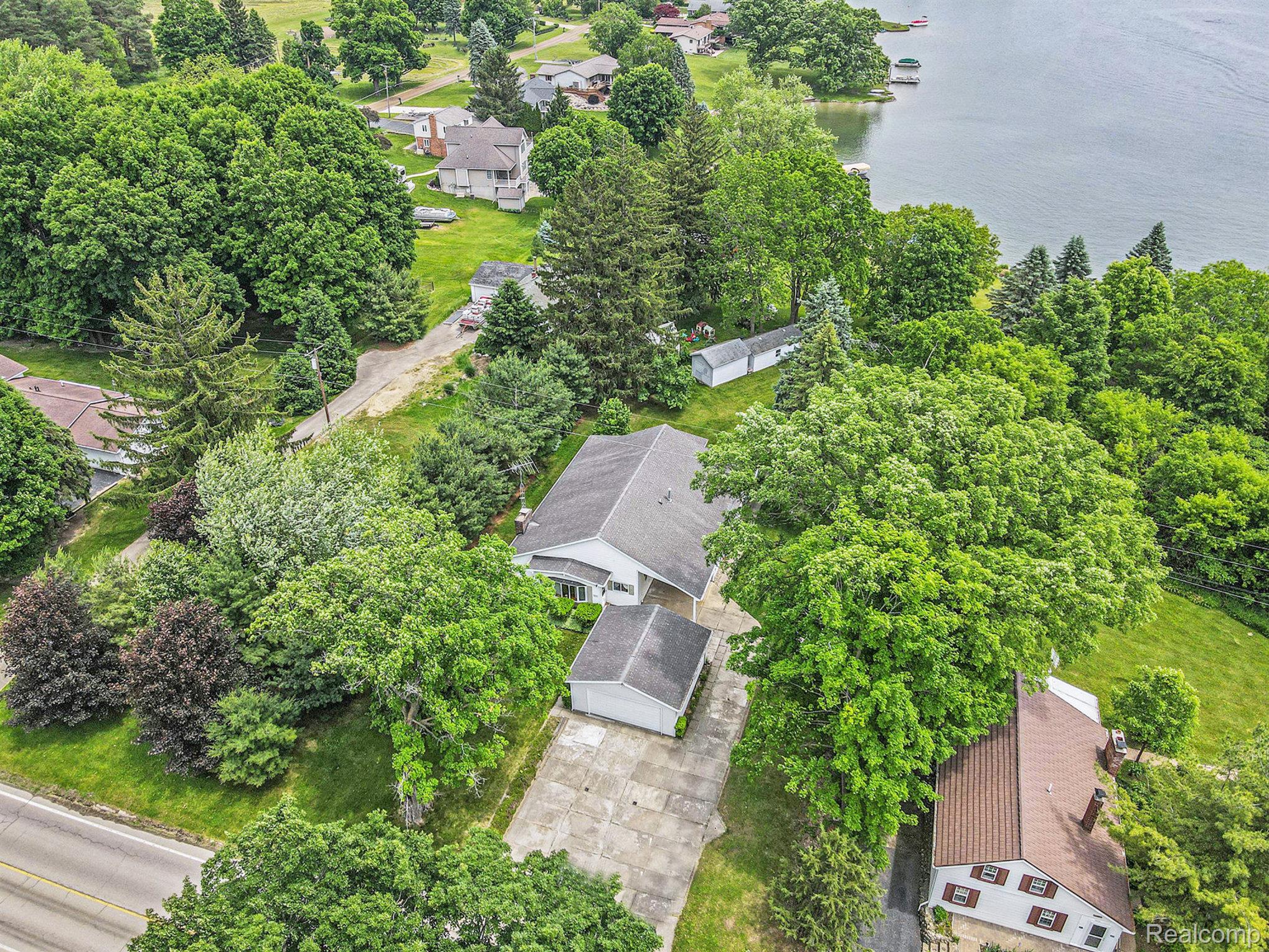 3277 Baldwin Road