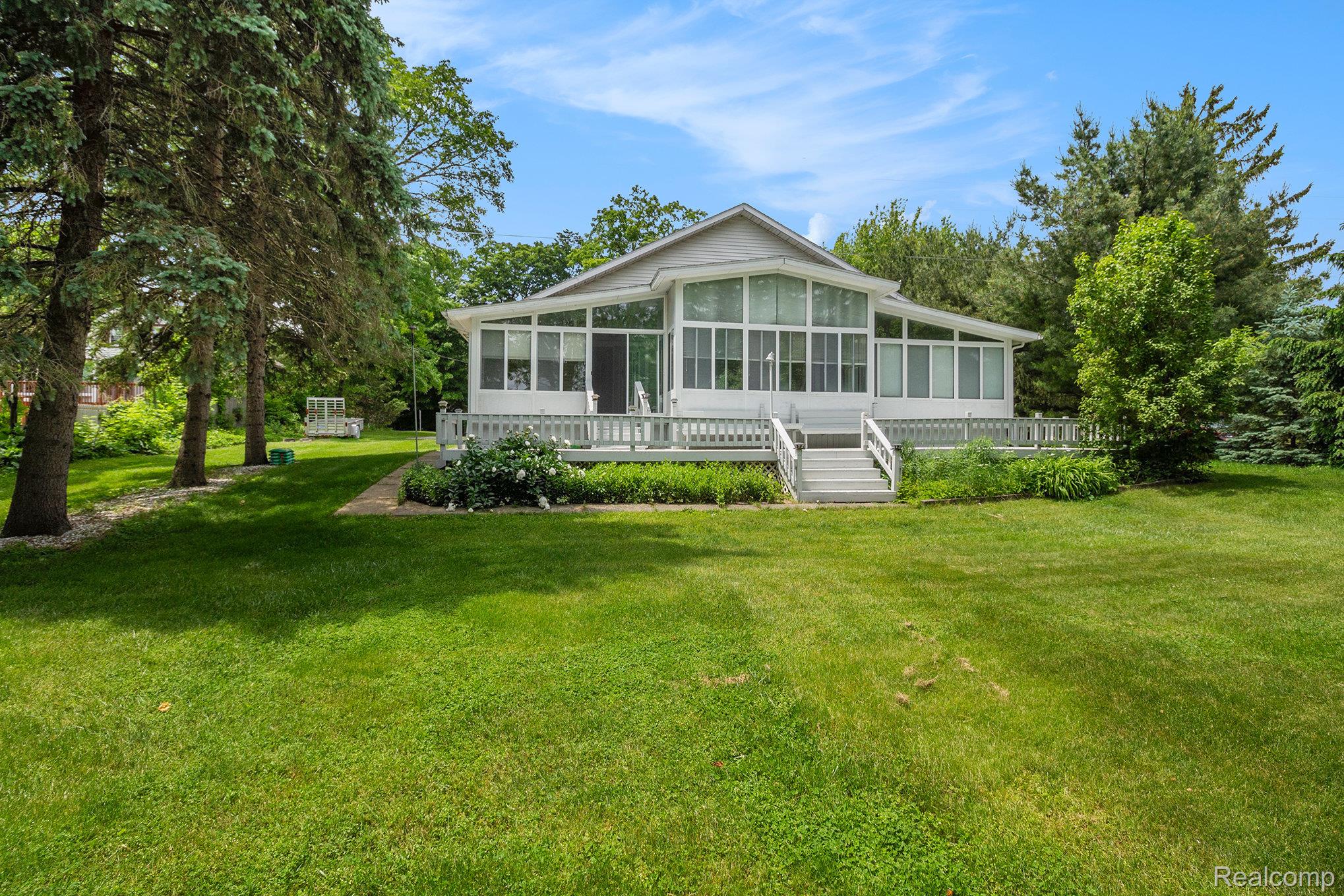 3277 Baldwin Road