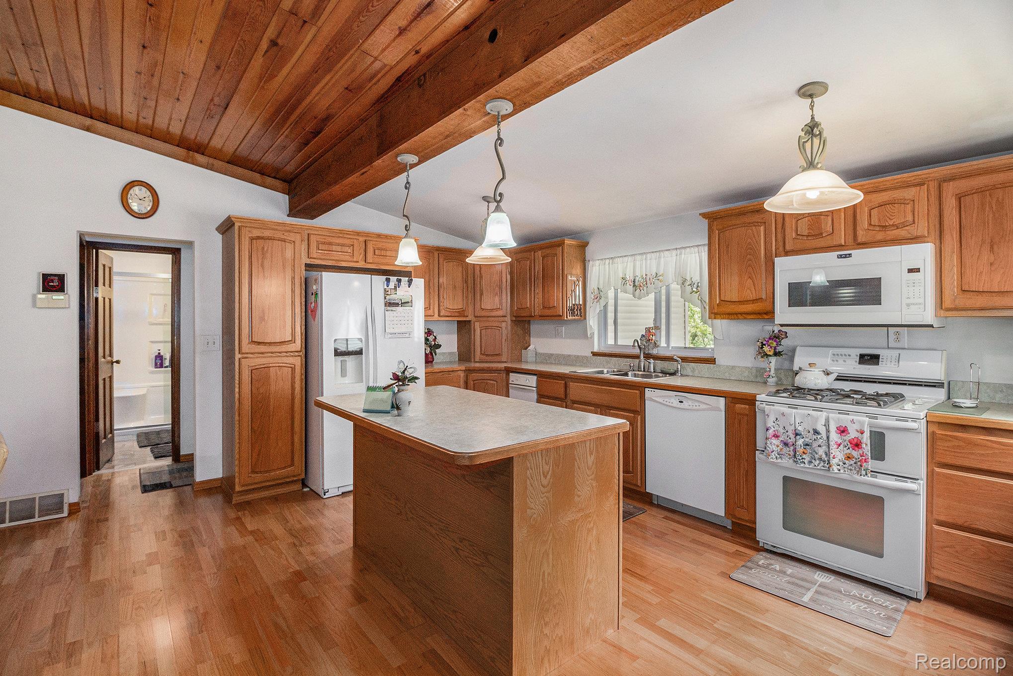 3277 Baldwin Road