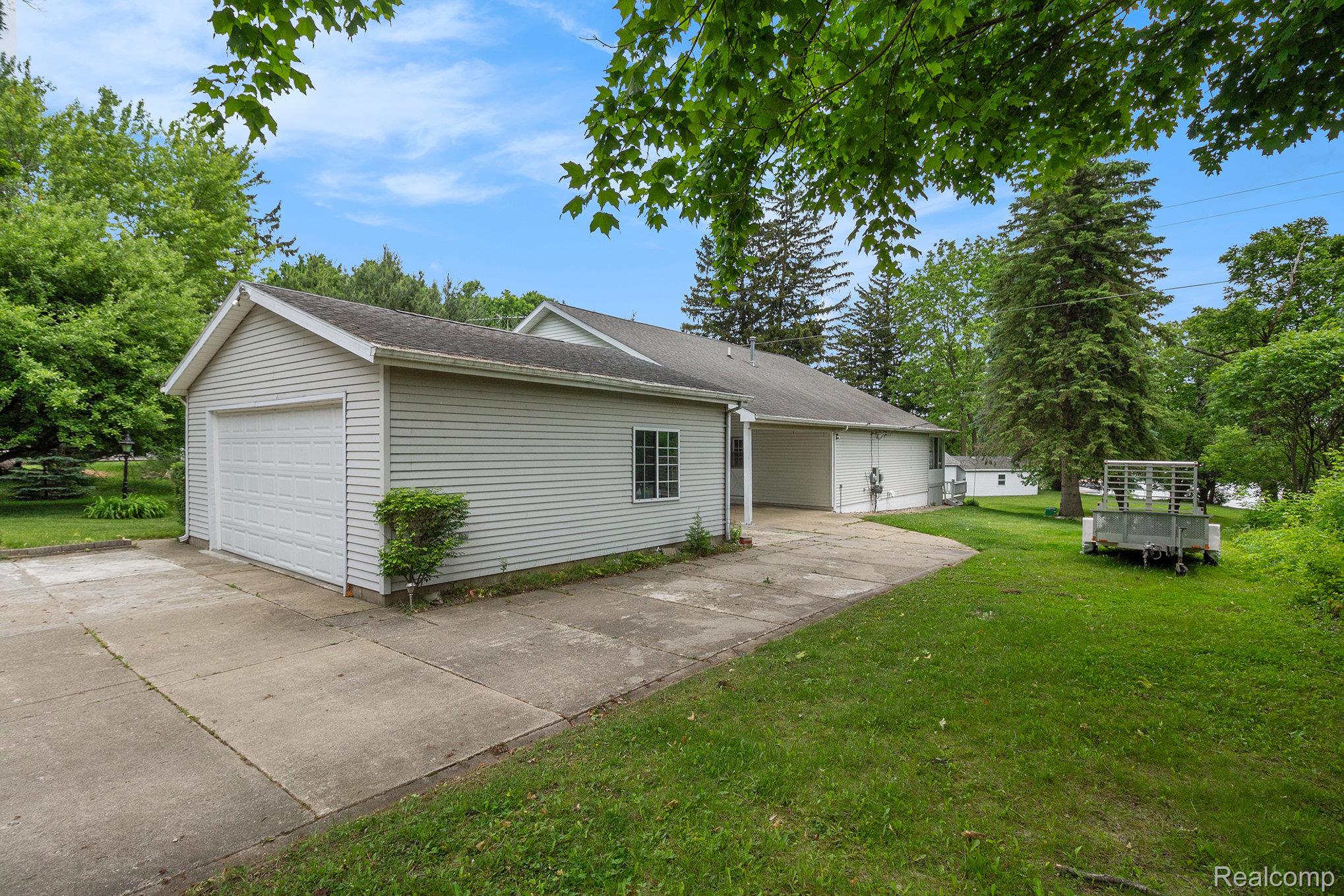 3277 Baldwin Road