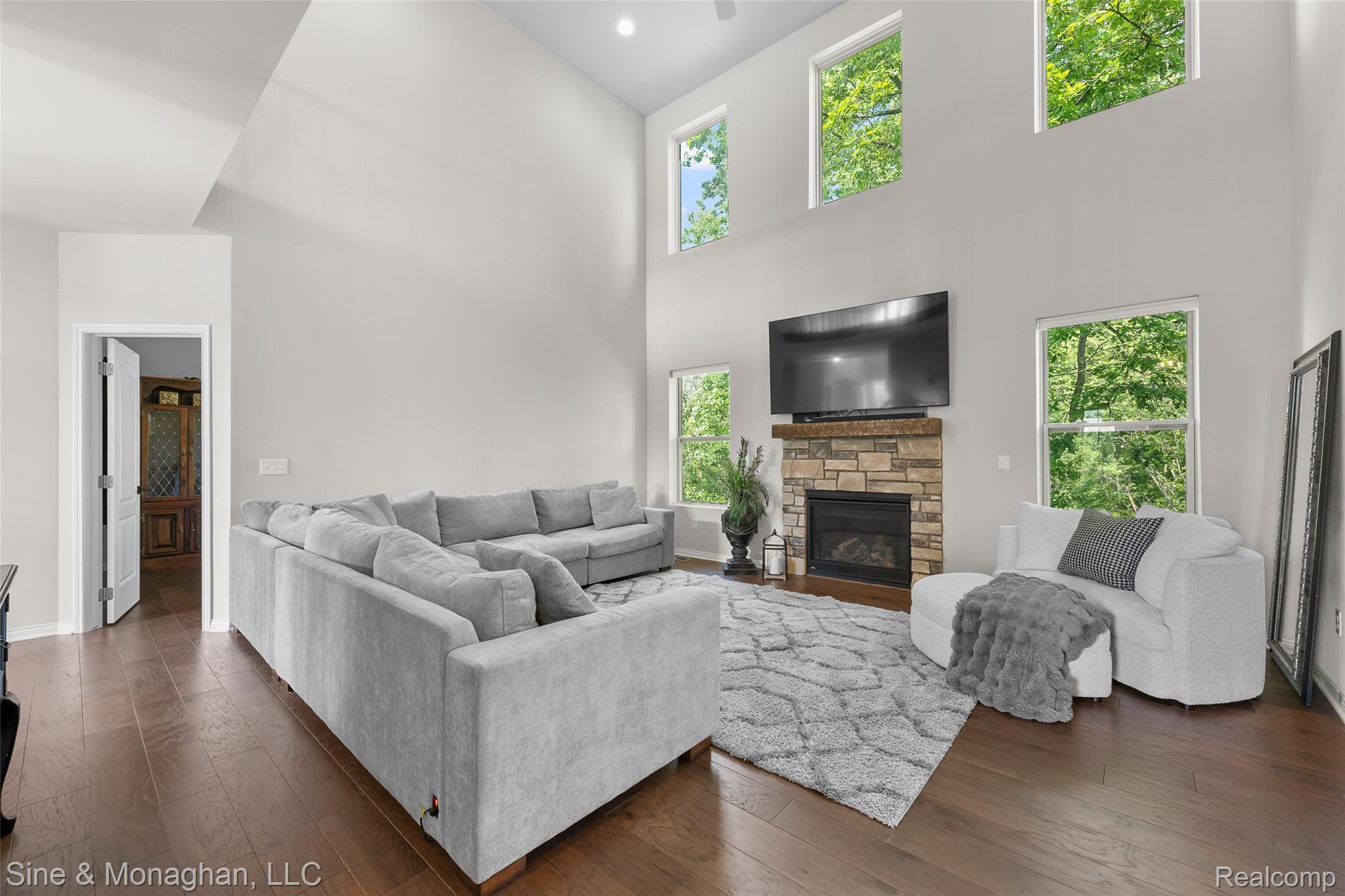 5401 Aberdeen Court