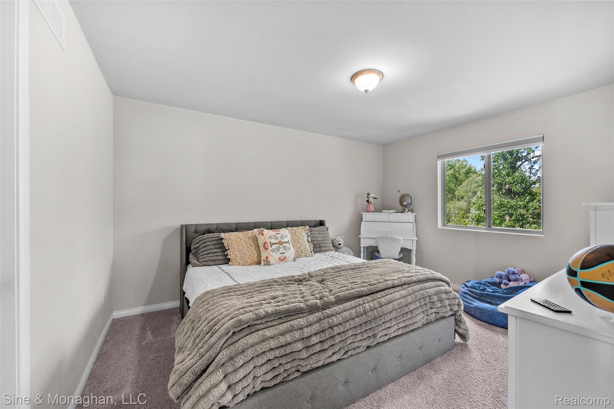 5401 Aberdeen Court