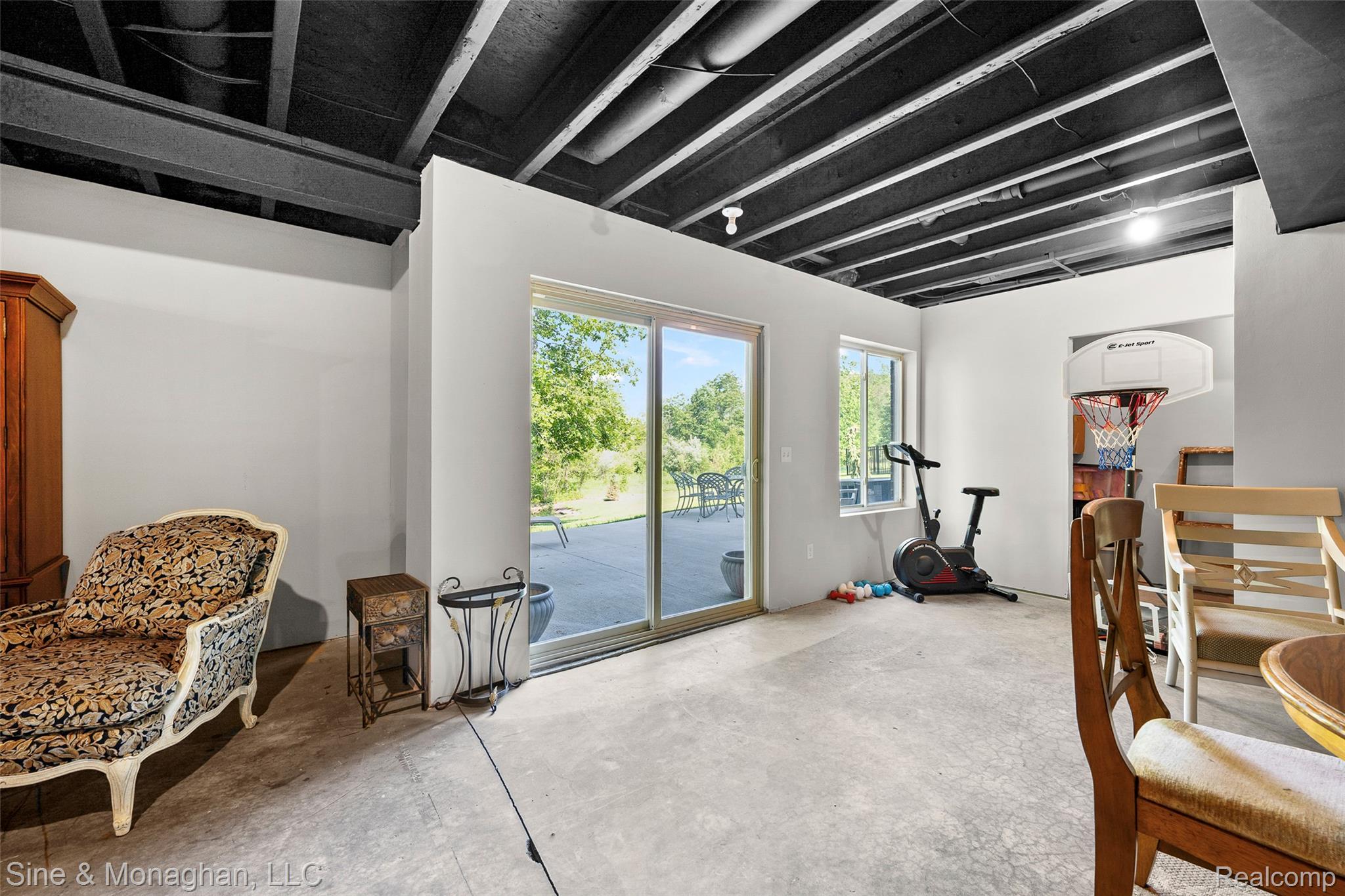 5401 Aberdeen Court