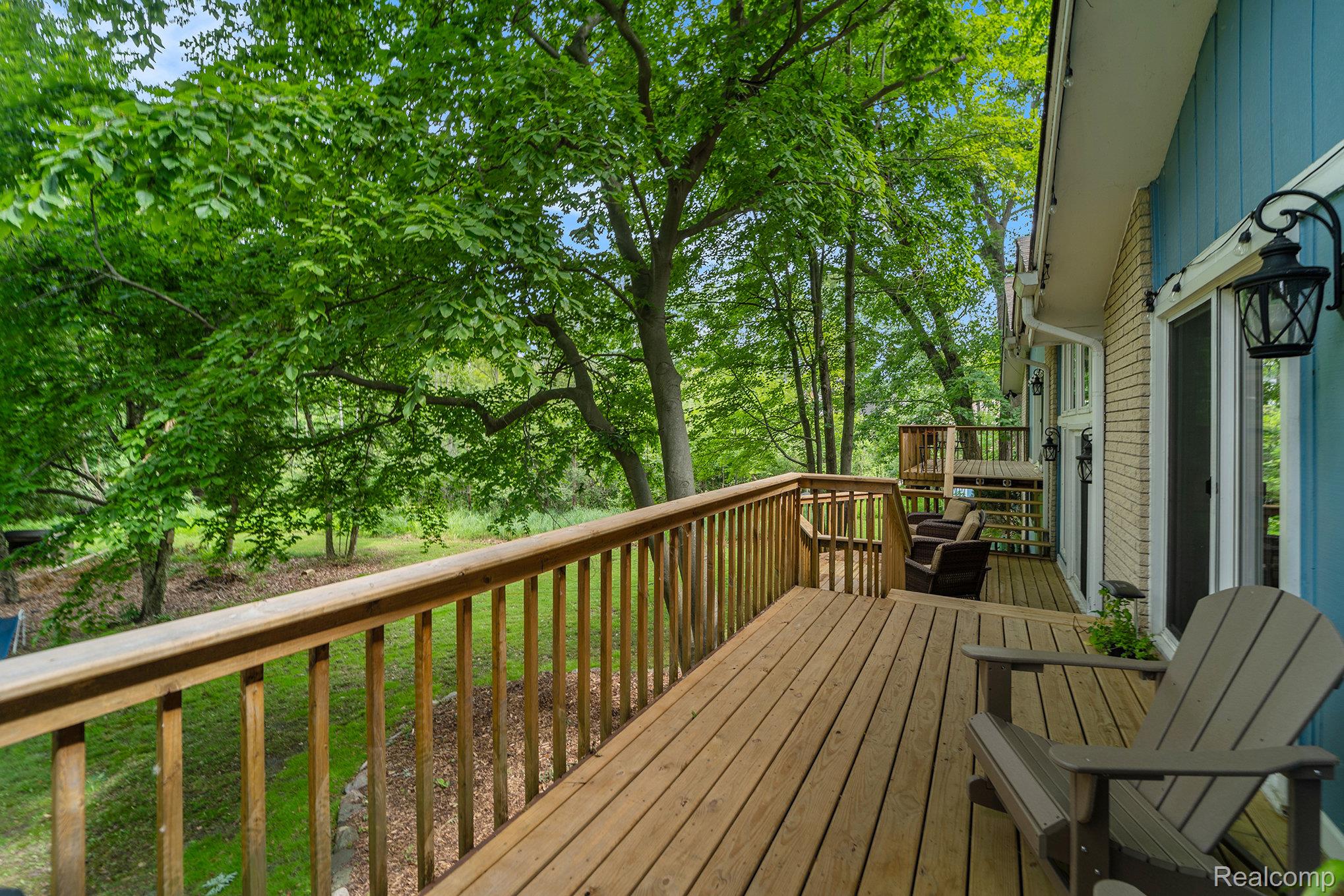 4729 Curtis Lane