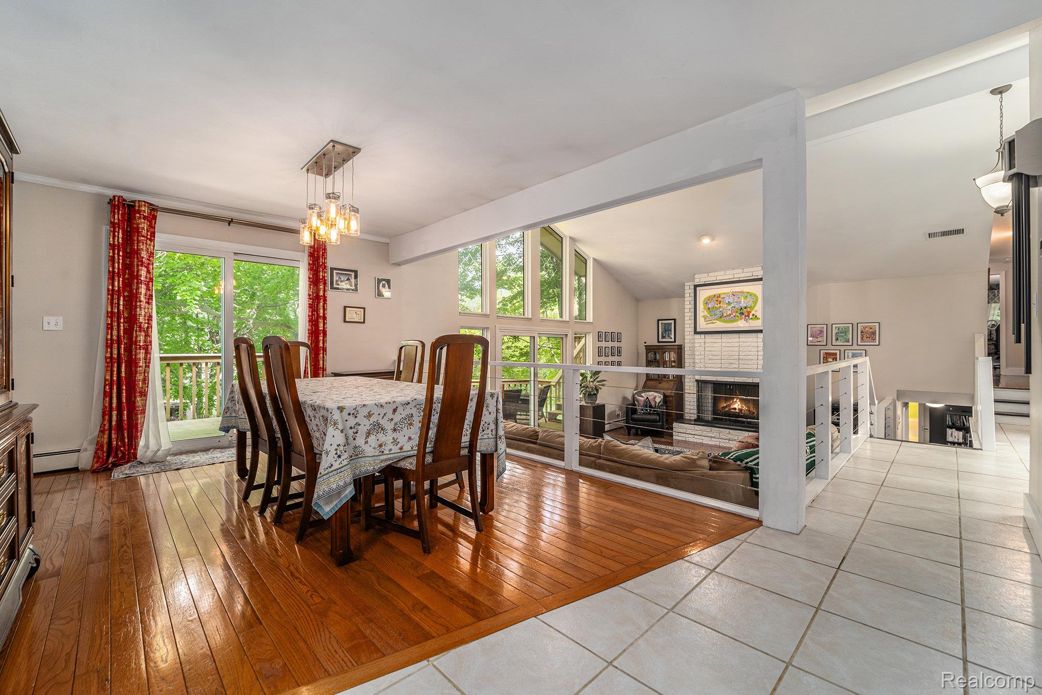 4729 Curtis Lane