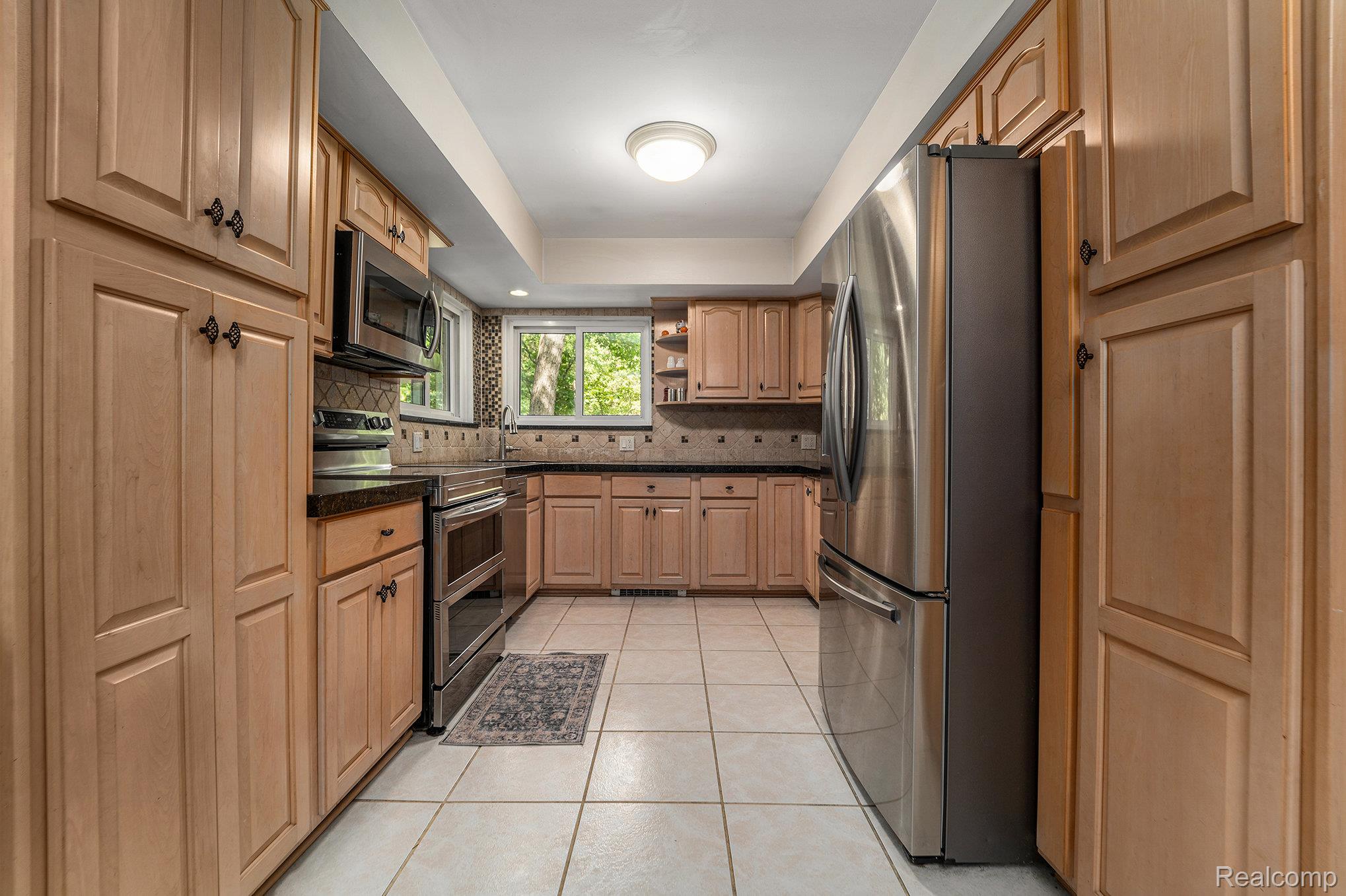 4729 Curtis Lane
