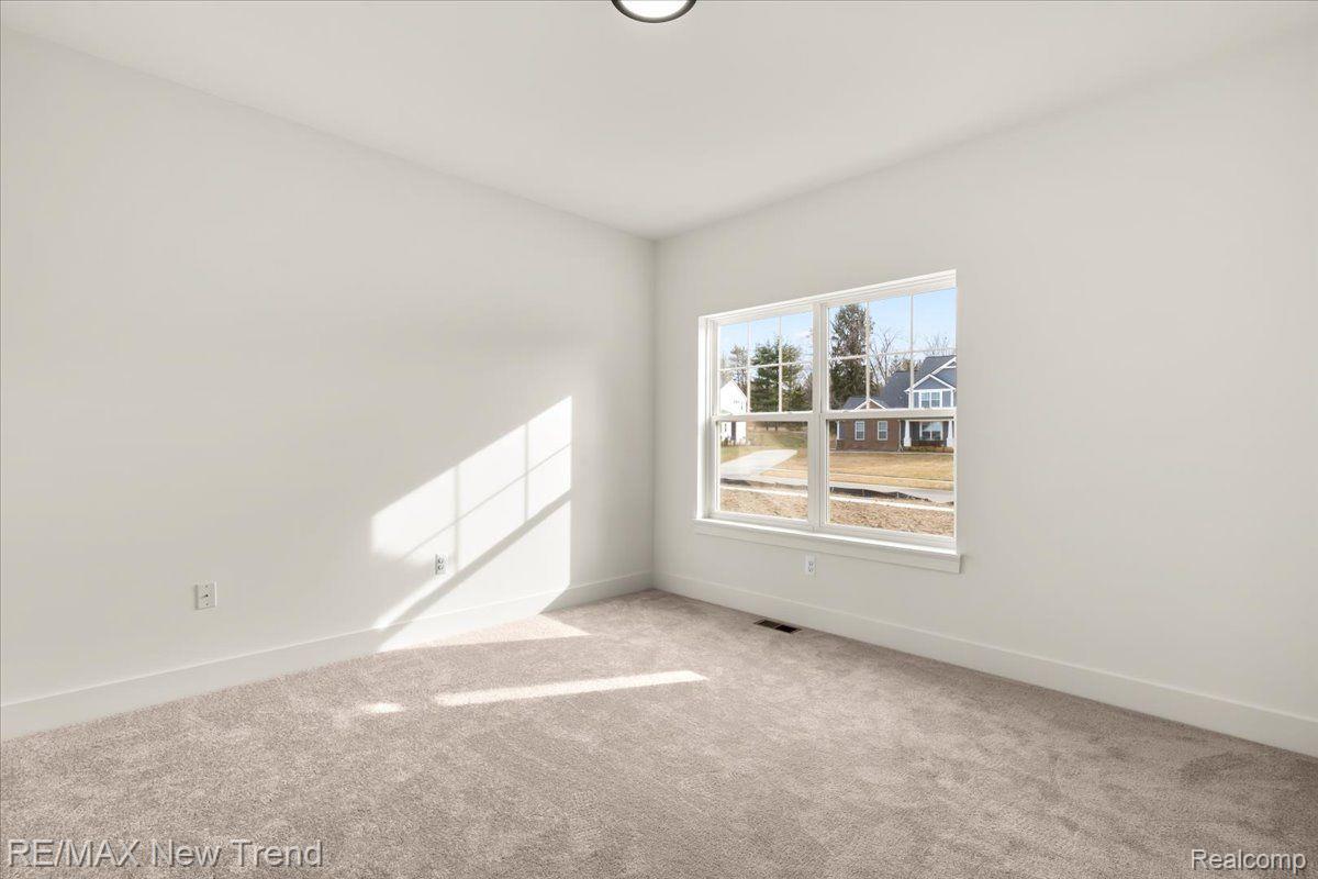 6514 CAMBRIDGE Circle