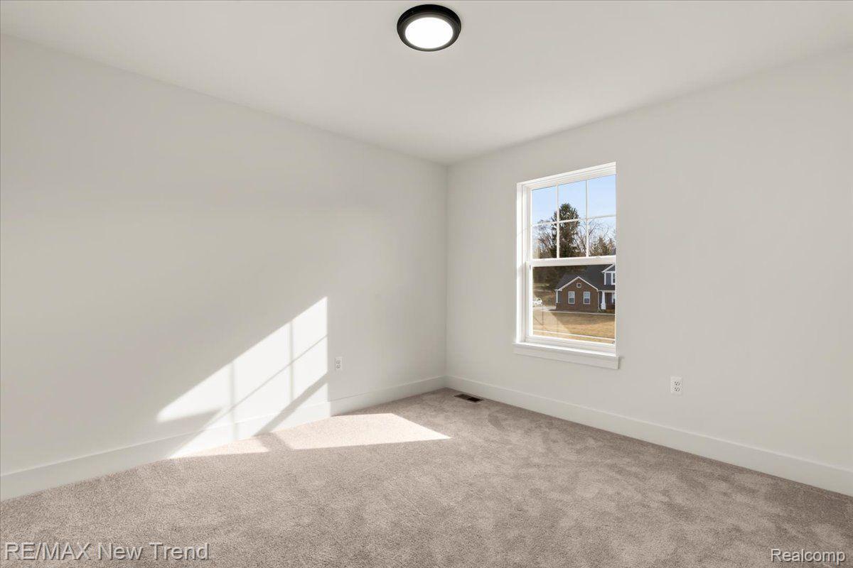 6514 CAMBRIDGE Circle