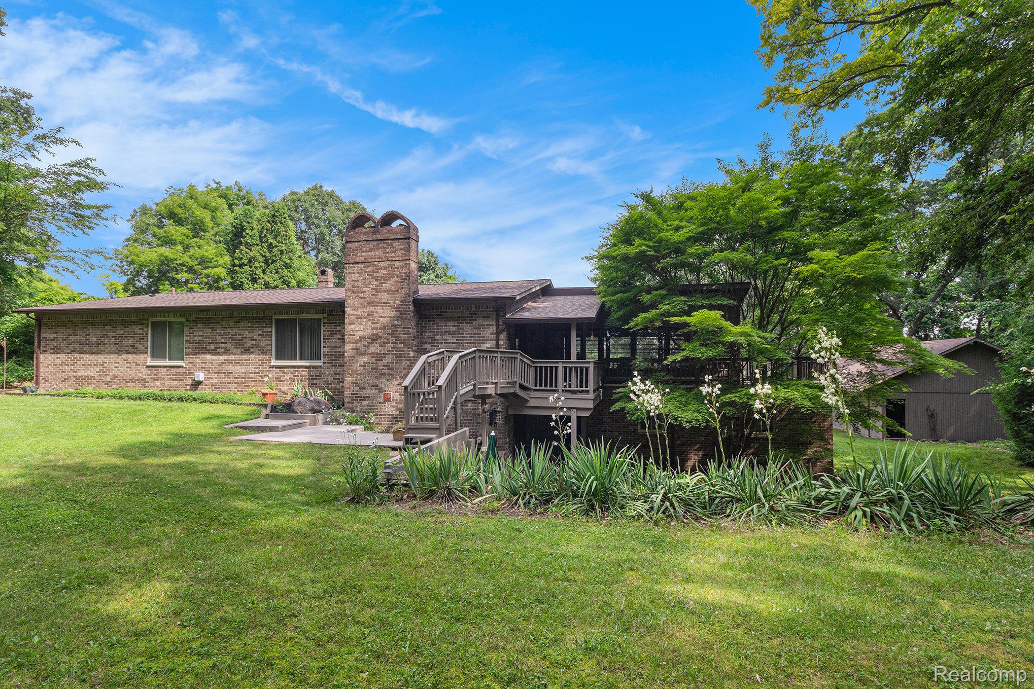 5311 Whipple Lake Road