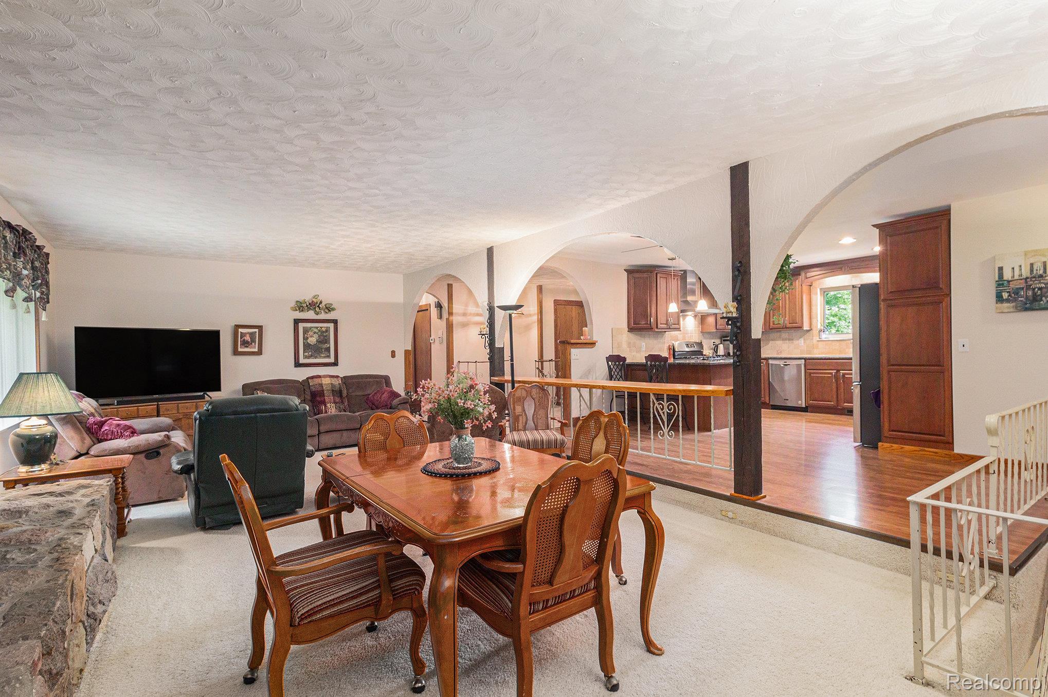 5311 Whipple Lake Road