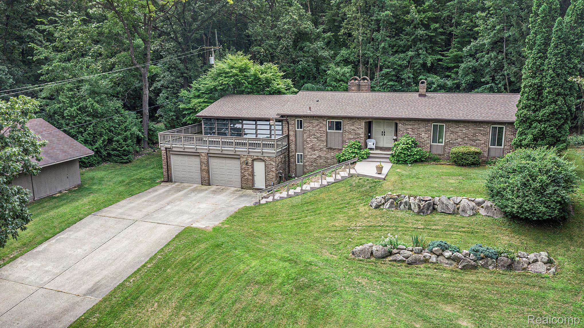5311 Whipple Lake Road