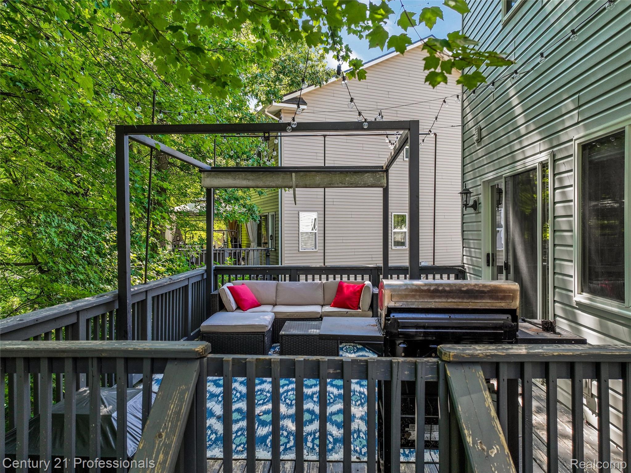 1230 Sherwood Forest Court