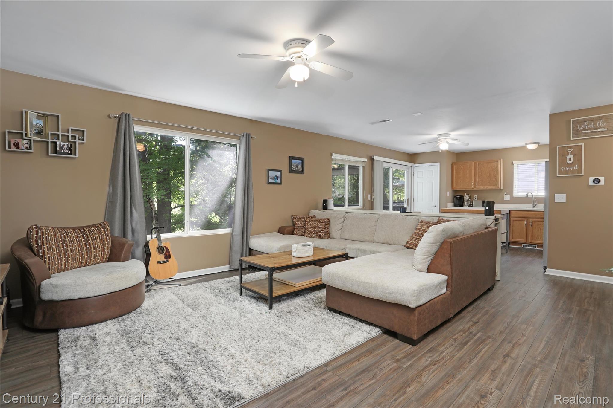 1230 Sherwood Forest Court