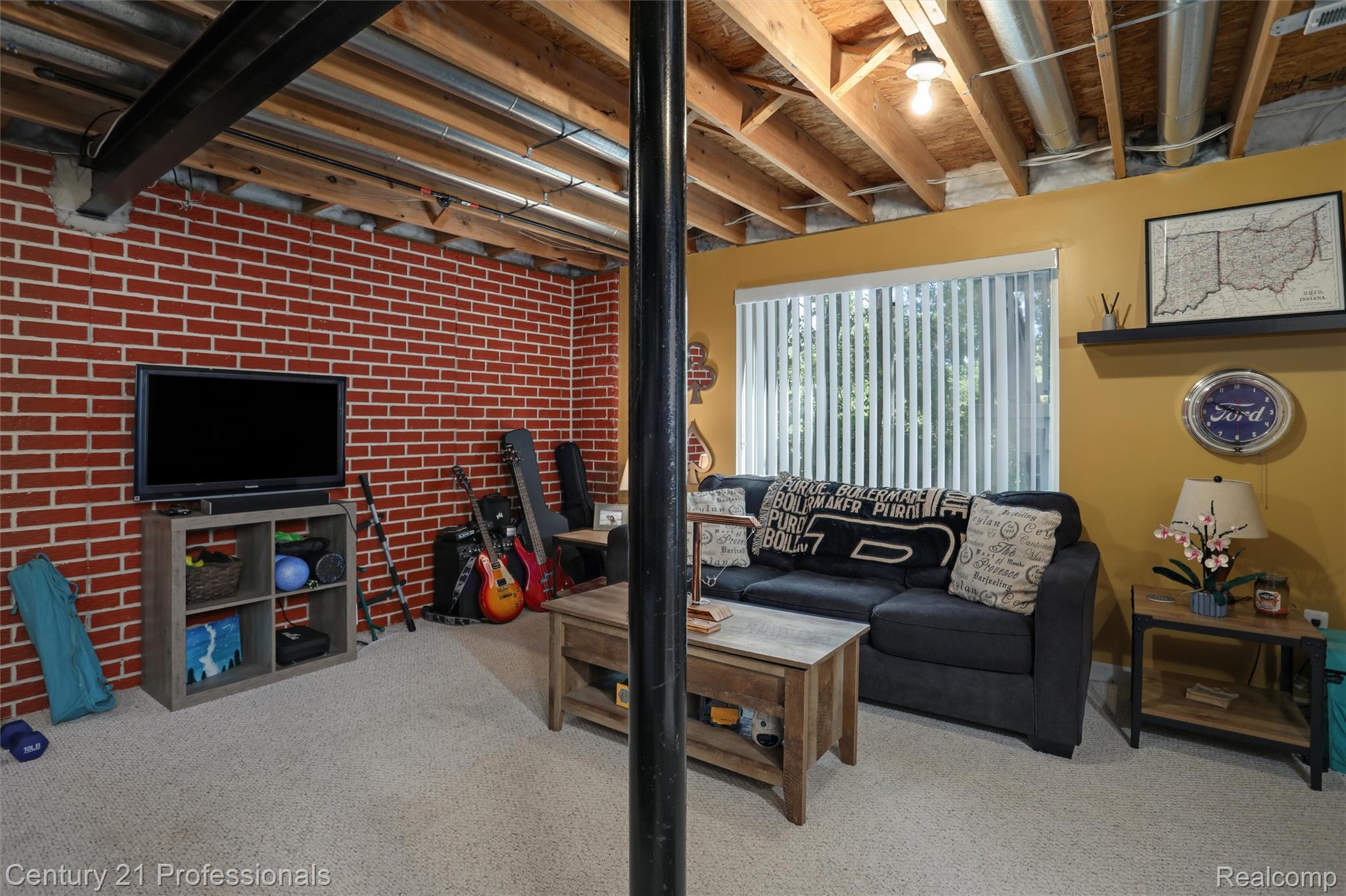 1230 Sherwood Forest Court