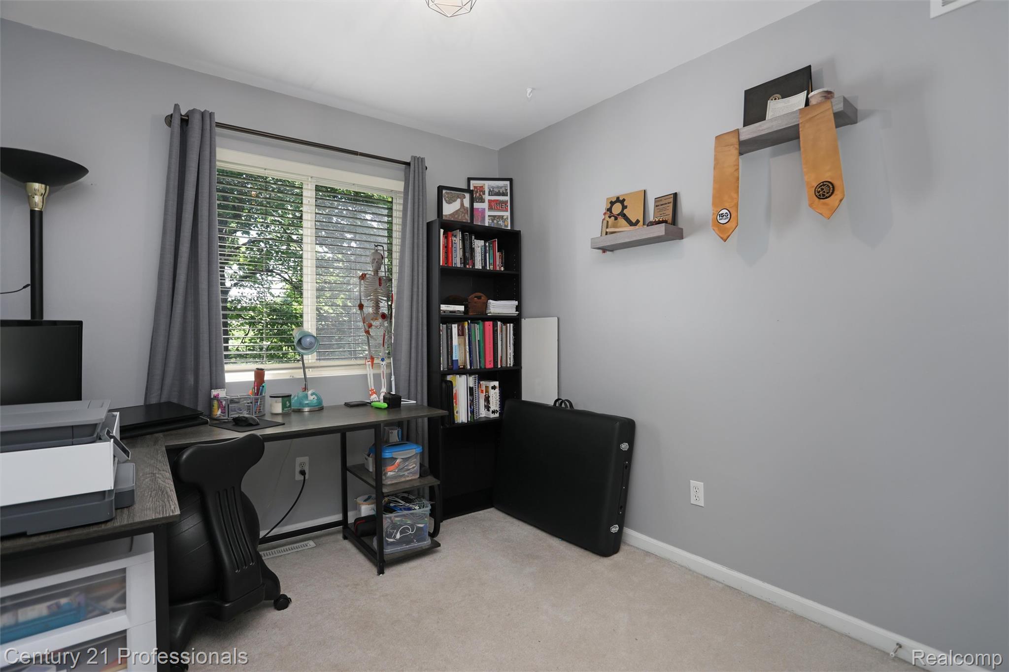 1230 Sherwood Forest Court