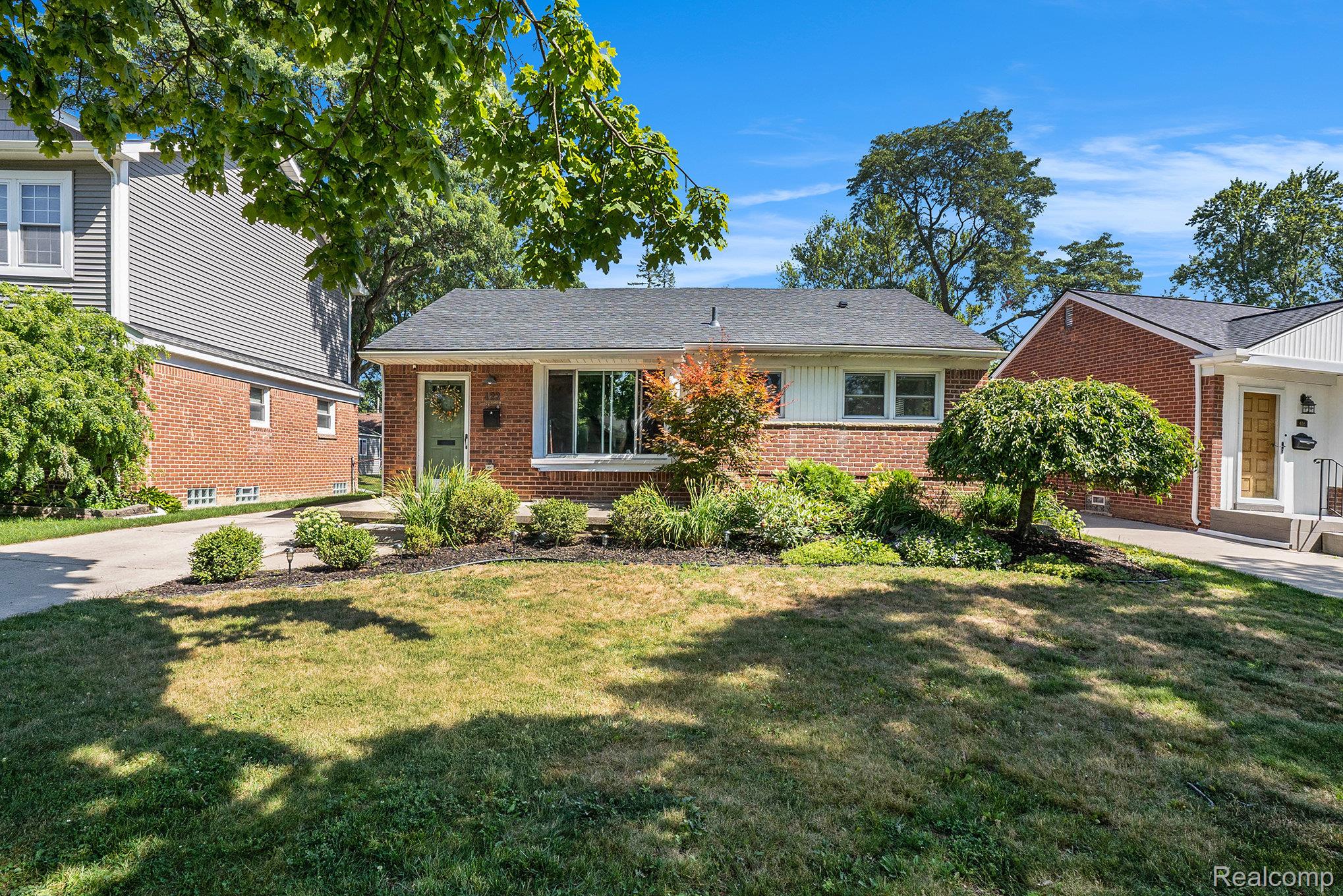 422 Jeffrey Avenue