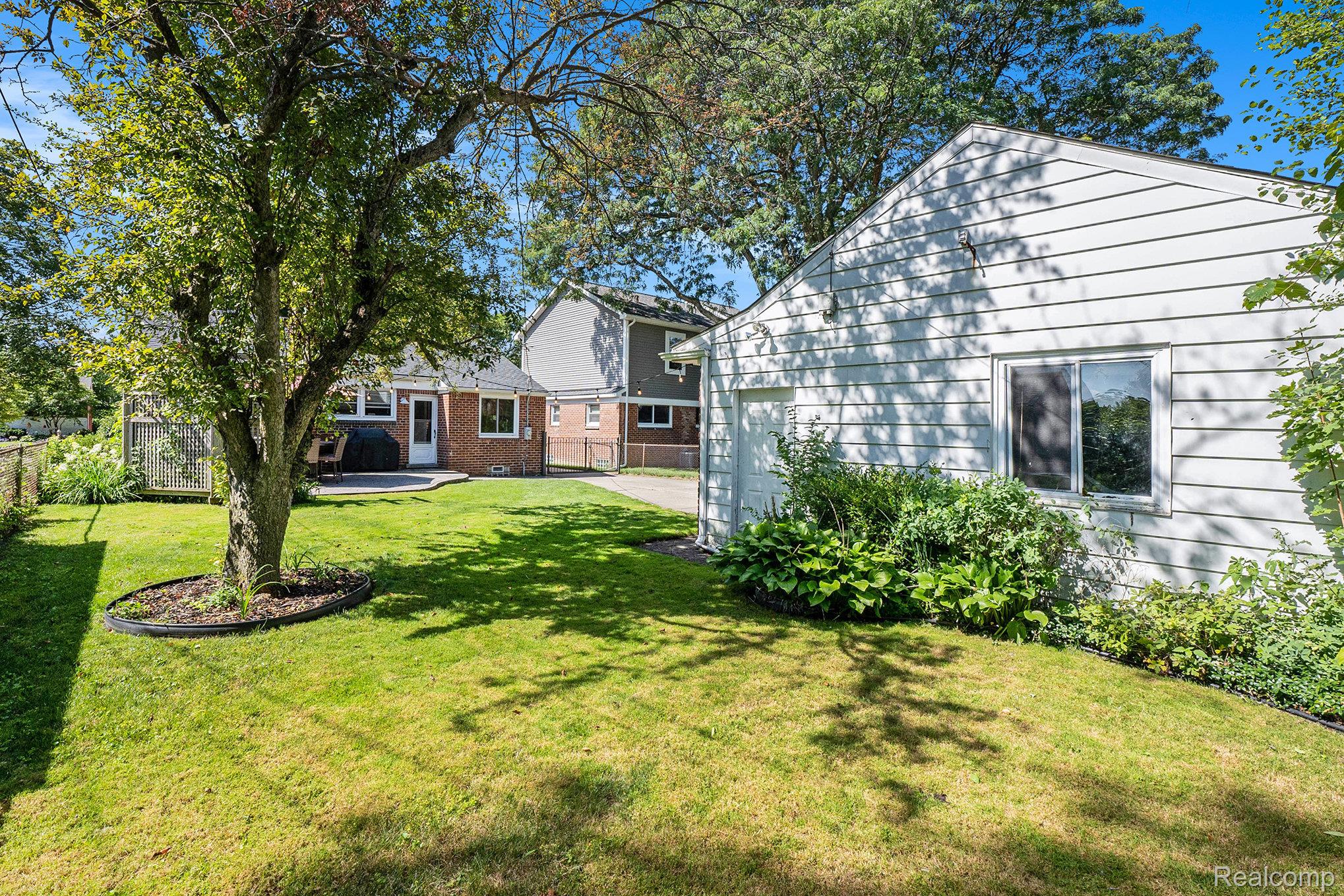 422 Jeffrey Avenue
