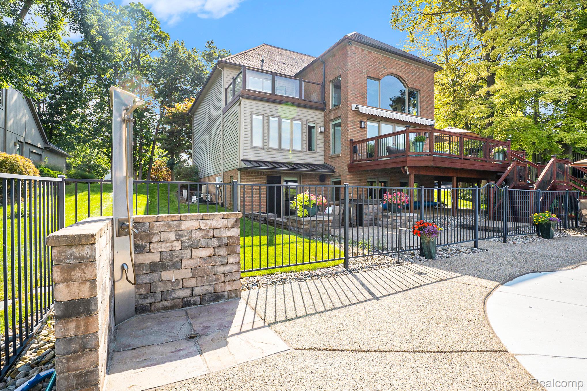 4973 Parview Drive