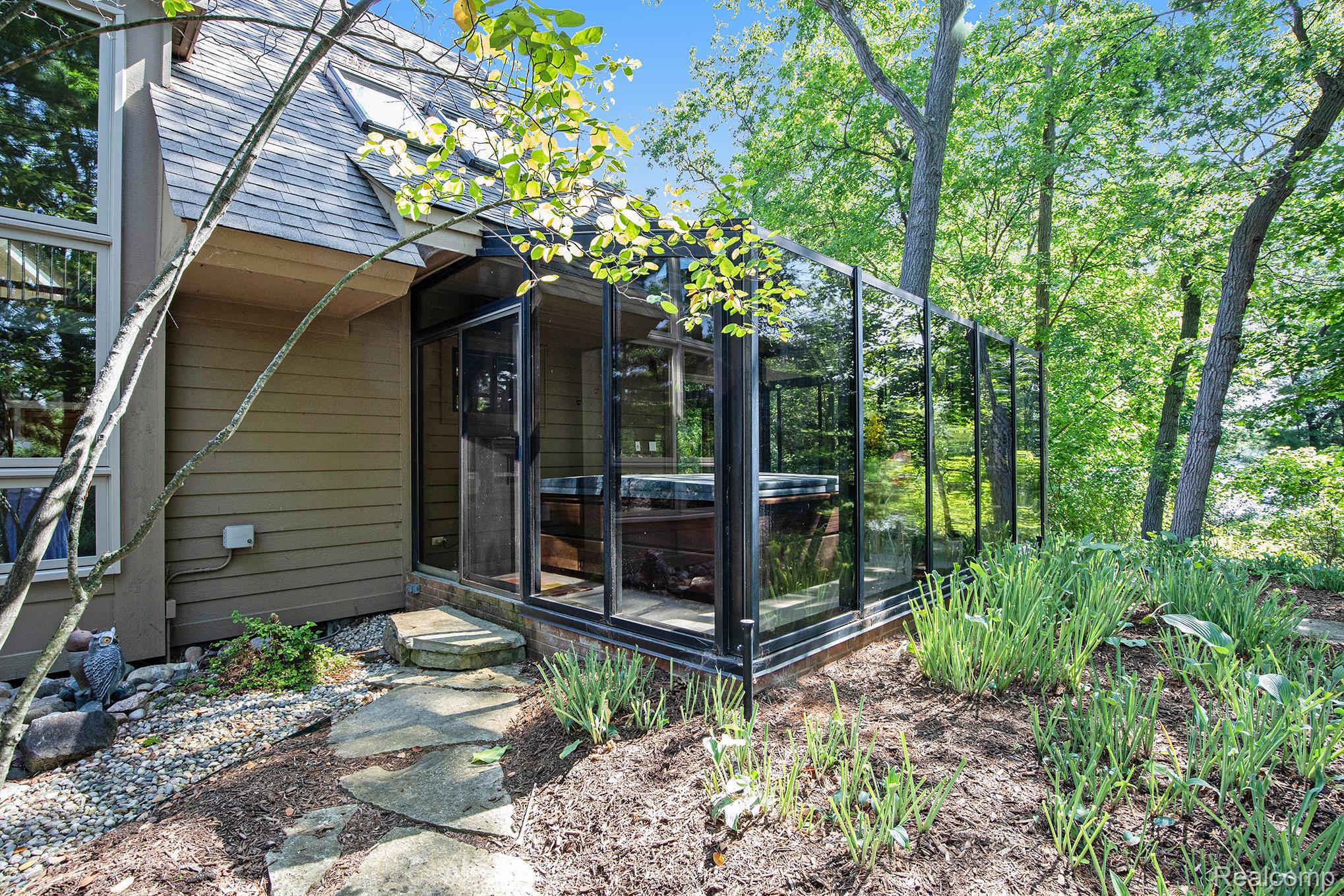 1181 Abseguami Trail