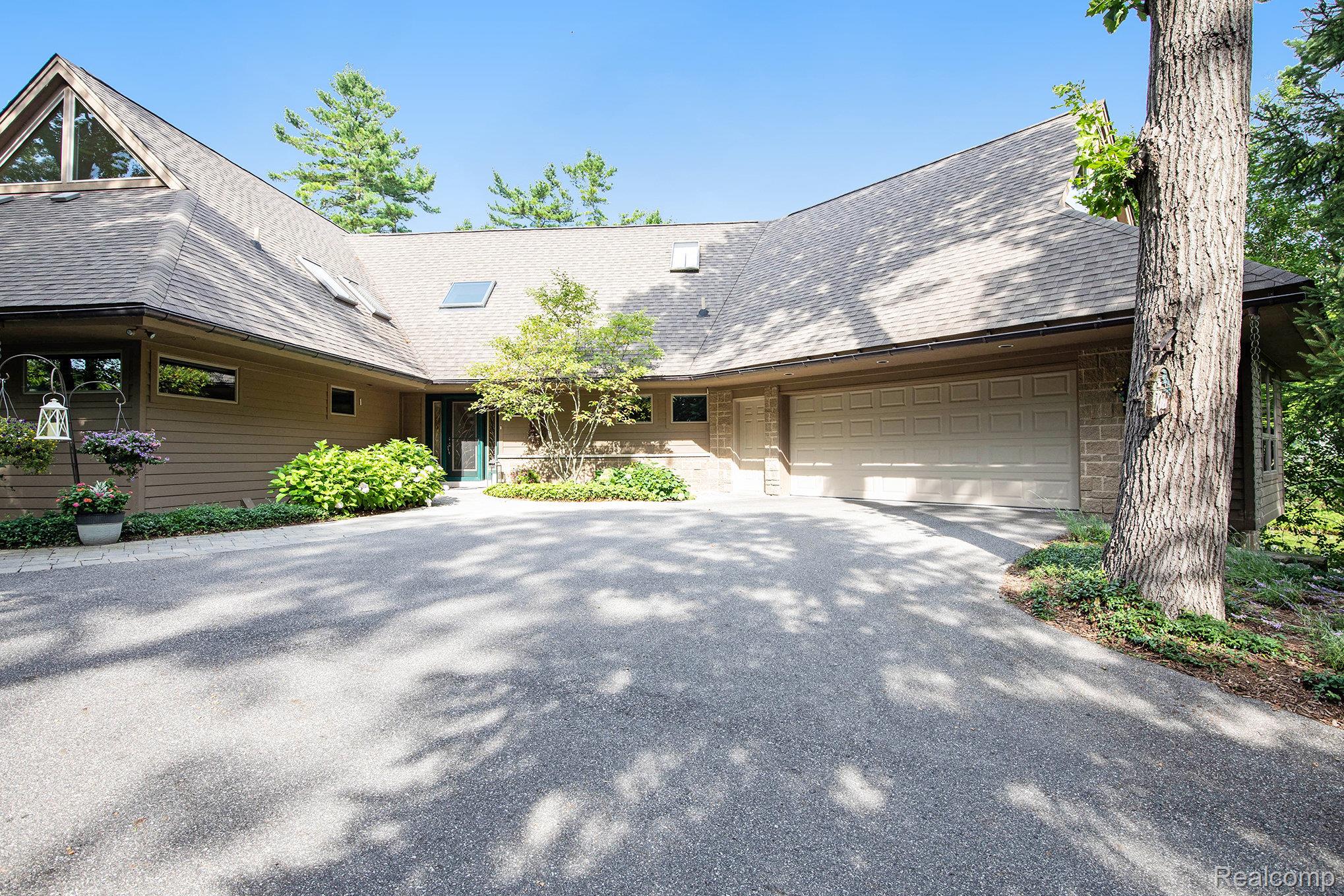 1181 Abseguami Trail