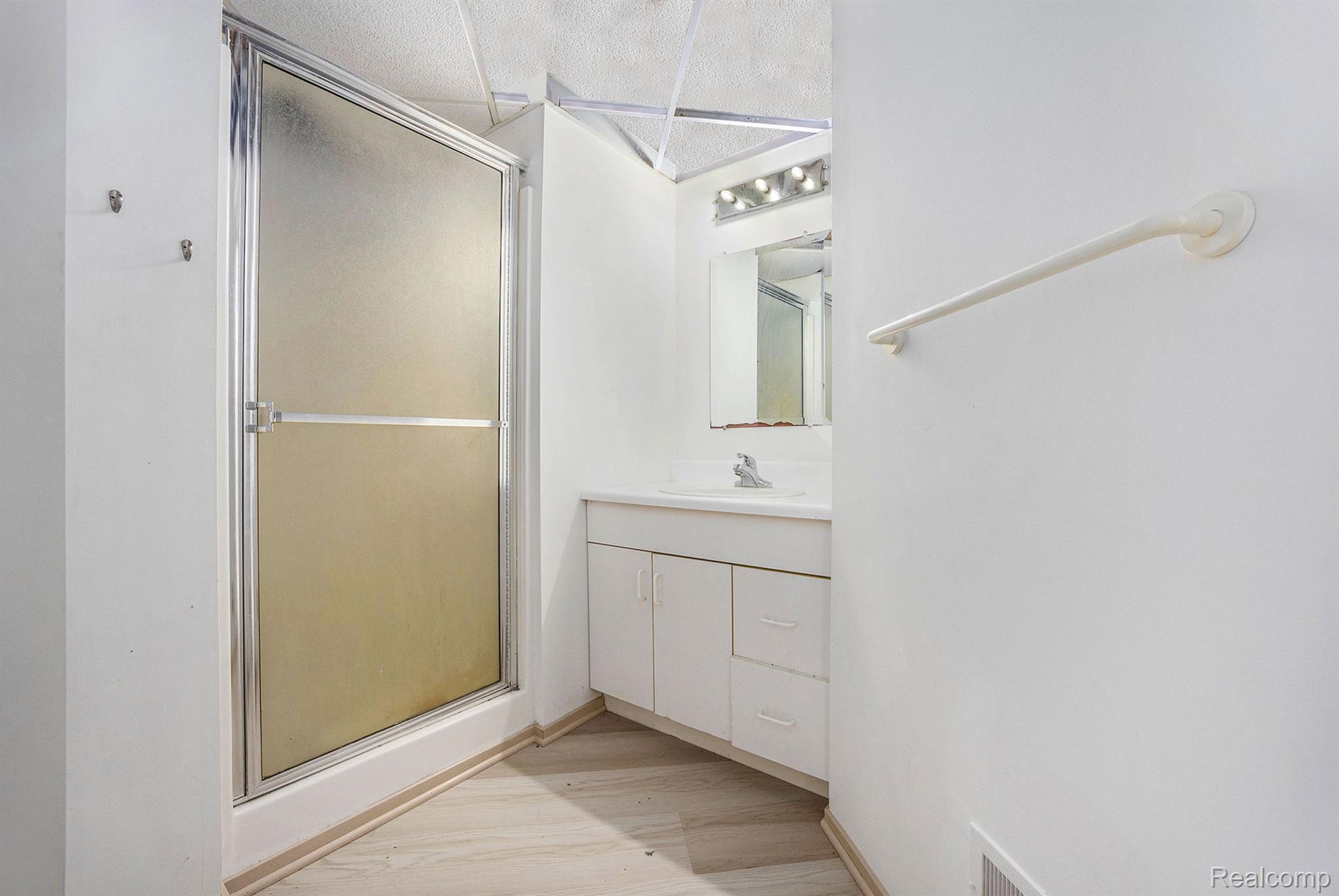 9243 Andersonville Road