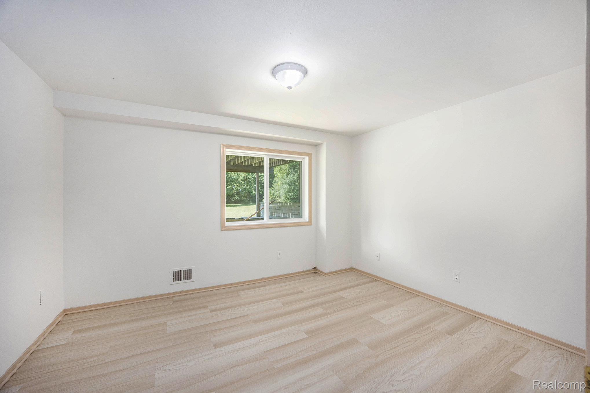 9243 Andersonville Road