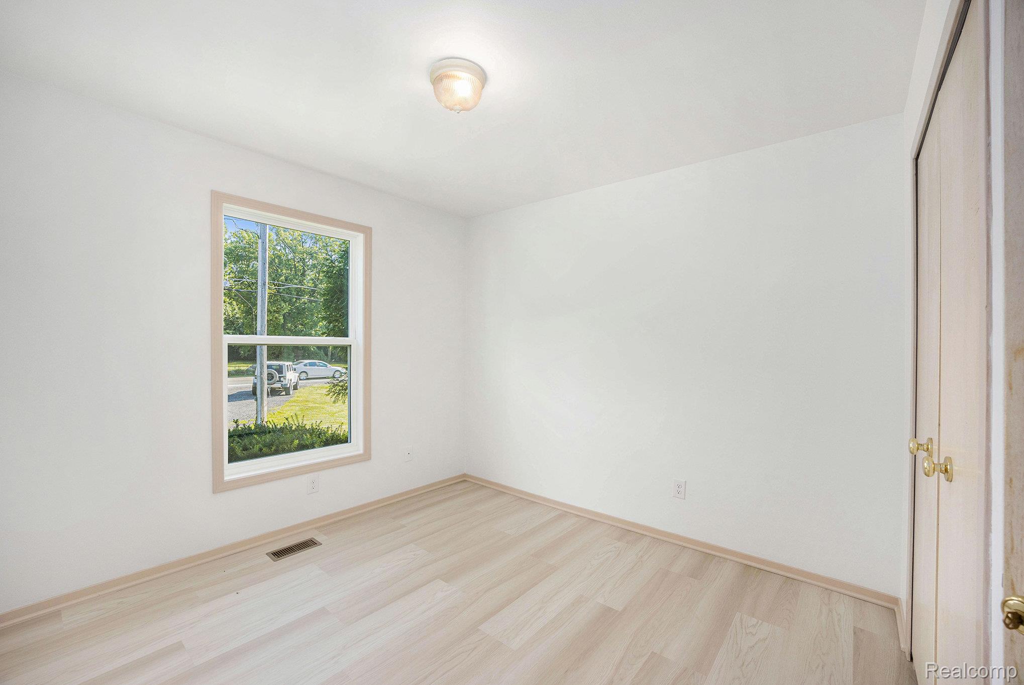 9243 Andersonville Road